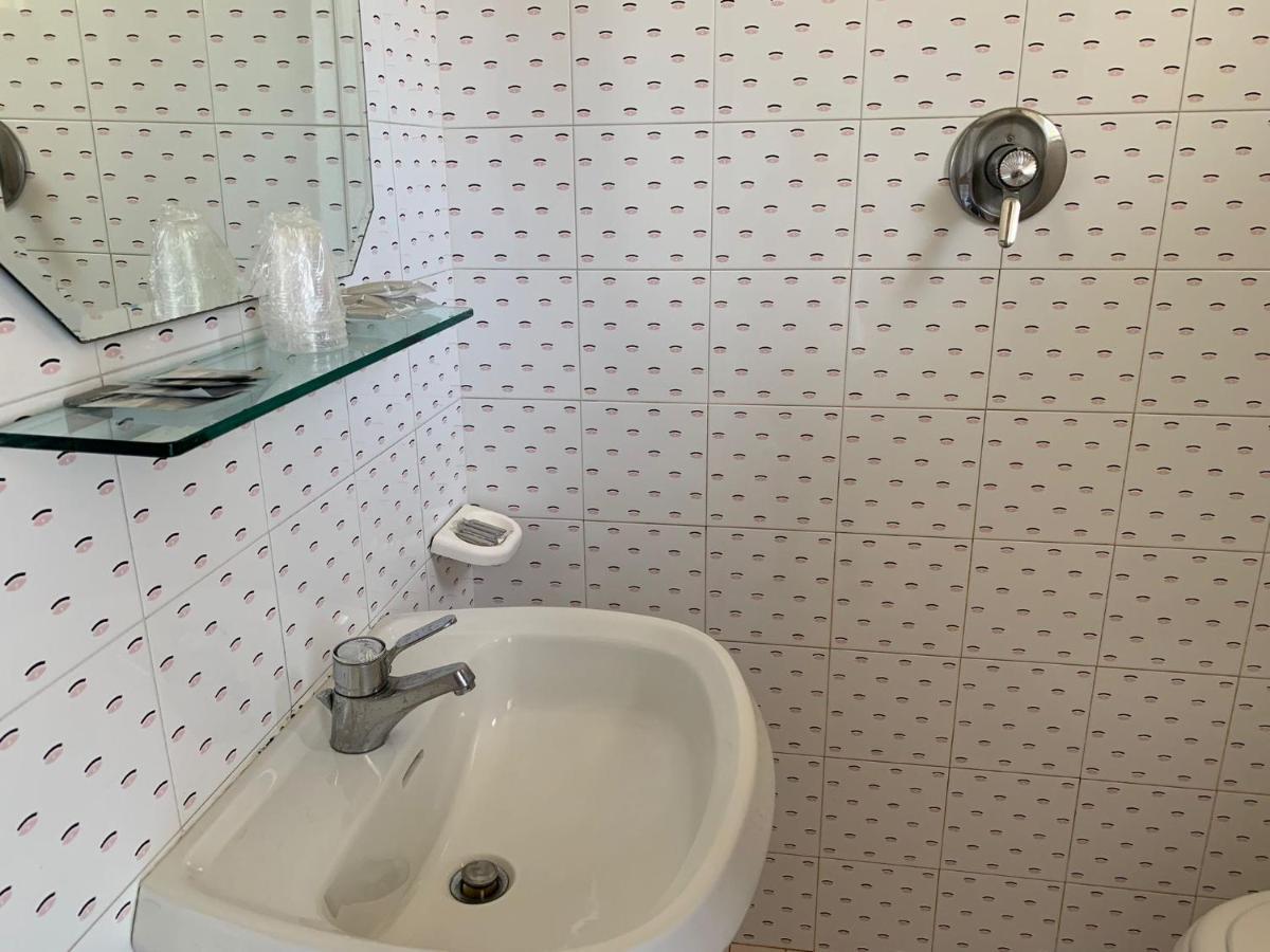 Hotel Estense Rimini Luaran gambar